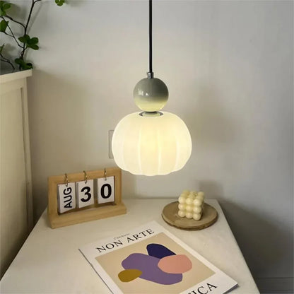 Bolvormige plafondlamp met een vleugje luxe | Hanglamp