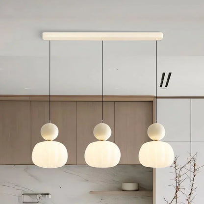 Bolvormige plafondlamp met een vleugje luxe | Hanglamp